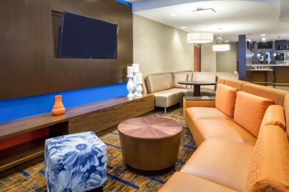 Courtyard by Marriott Houston Galleria - image 18
