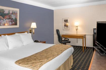 Days Inn by Wyndham Houston - image 18