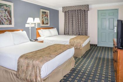 Days Inn by Wyndham Houston - image 5