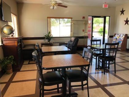 Super 8 by Wyndham Houston/I-10/Federal Road - image 11