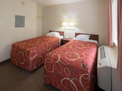 InTown Suites Extended Stay Houston/Westchase - image 14