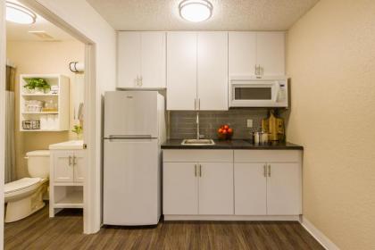 InTown Suites Extended Stay Houston/Westchase - image 20