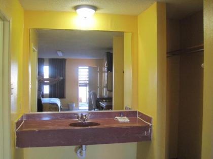 Best Way Inn Houston - image 19