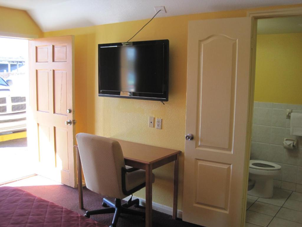 Best Way Inn Houston - image 7