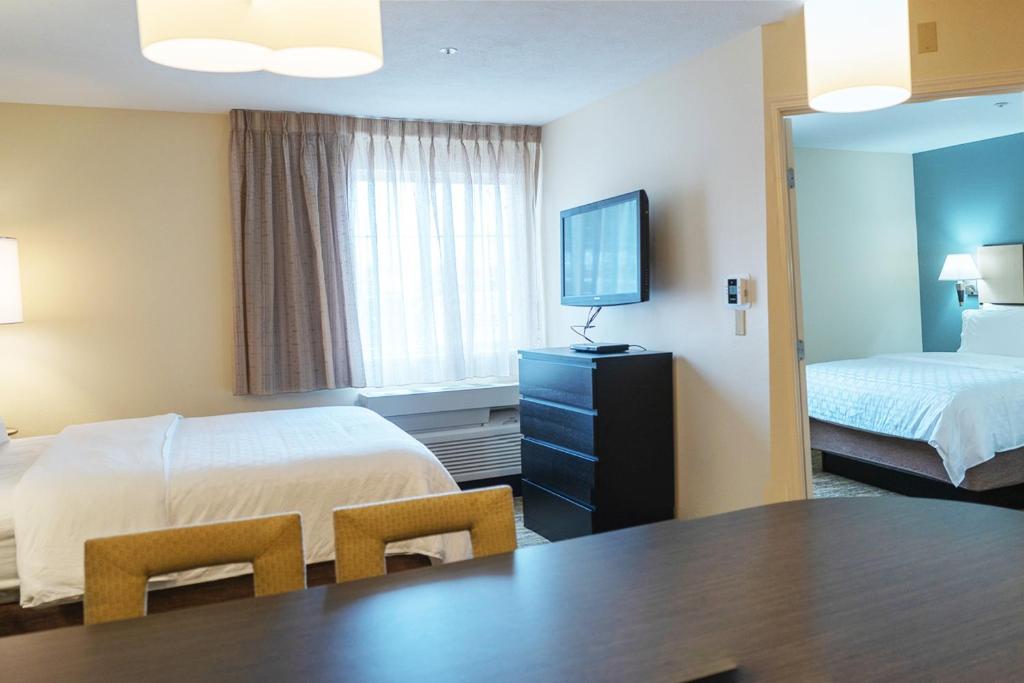 Sonesta Simply Suites Houston Galleria Medical Center - image 6