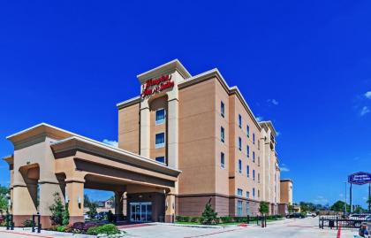 Hampton Inn and Suites Houston Central - image 18