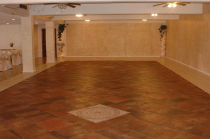 Western Inn - image 12