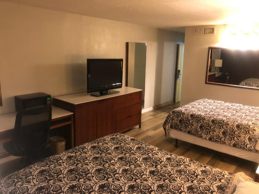 Western Inn - image 5