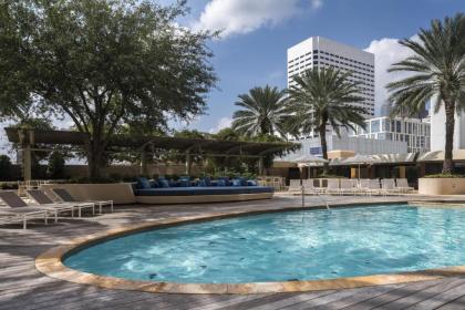 Four Seasons Hotel Houston - image 1