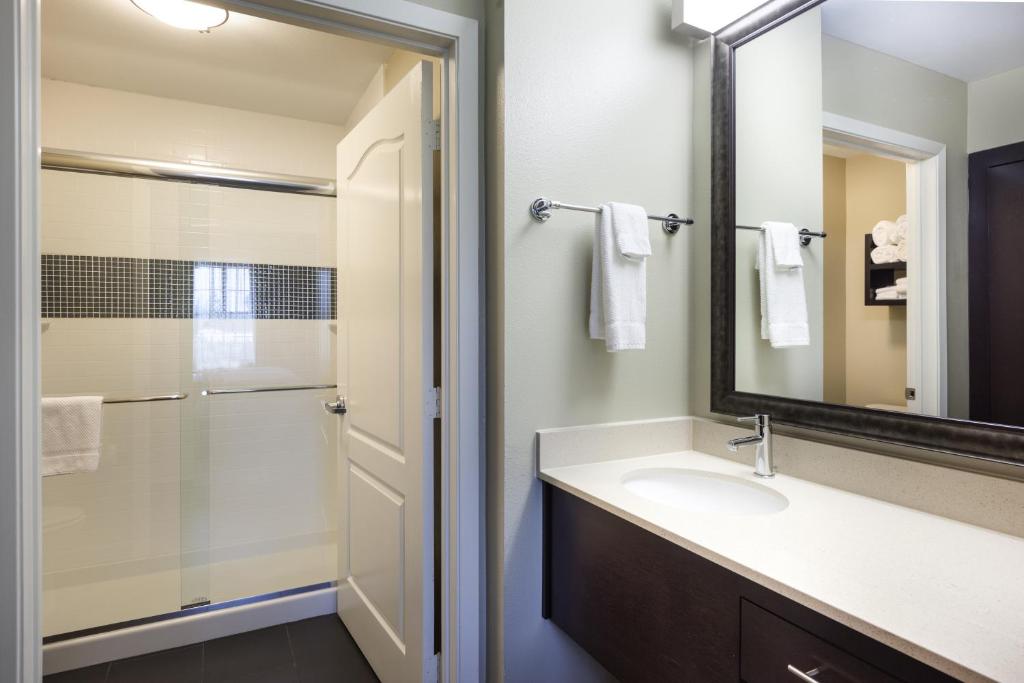 Staybridge Suites Houston I-10West/Beltway - image 6