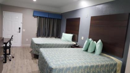 Palace Inn - image 8