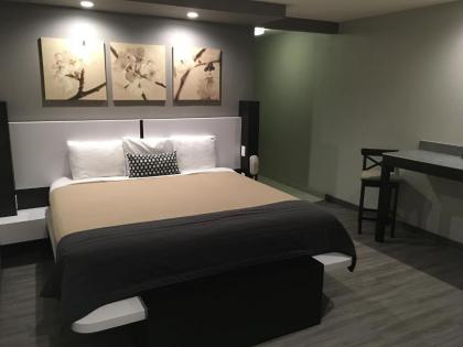 Crystal Inn - image 3