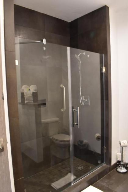 Hotel Bella - image 11
