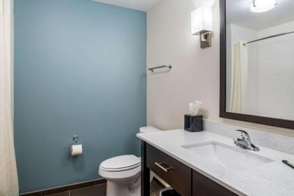 Sleep Inn & Suites near Westchase - image 16