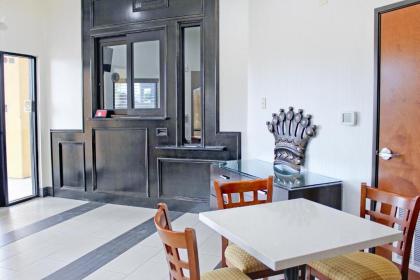 Palacio Royale Houston NW at Beltway 8 - image 9
