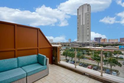 Home2 Suites At The Galleria - image 12