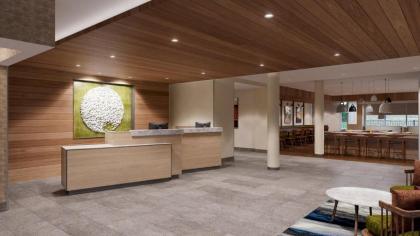 Fairfield Inn and Suites by Marriott Houston Brookhollow - image 4