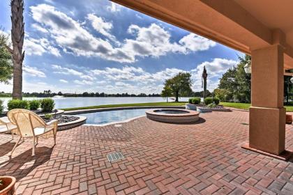 Lakefront Houston House-1 Mi to Space Center! - image 15