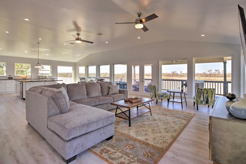 Spacious San Jacinto River Home with Waterfront Deck - main image