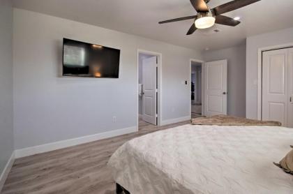 Spacious San Jacinto River Home with Waterfront Deck - image 3