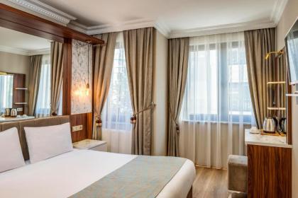Kupeli Hotel - image 16