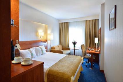 Holiday Inn Istanbul City - image 10