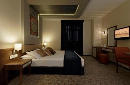Ambassador Hotel - image 1