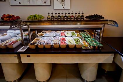 Ramada by Wyndham Istanbul Pera - image 10