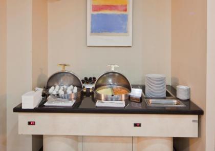 Ramada by Wyndham Istanbul Pera - image 15
