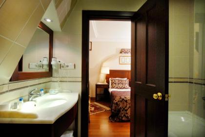 Hotel Daphne - image 13