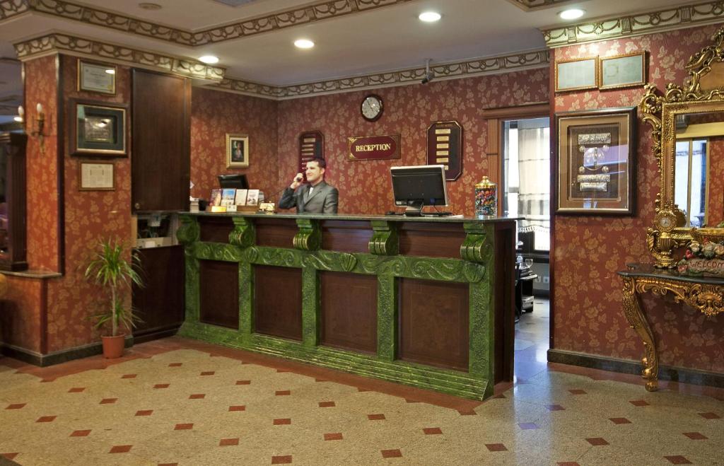 Hotel Sapphire - image 6