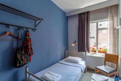 Hush Hostel Lounge - image 8
