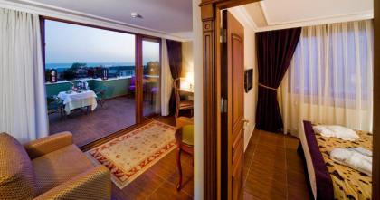GLK PREMIER The Home Suites & Spa - image 1