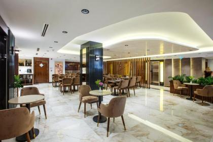The Newport Hotel - image 15