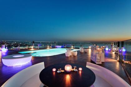 DoubleTree by Hilton Istanbul Moda - image 8