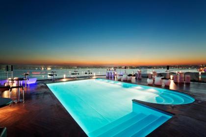 DoubleTree by Hilton Istanbul Moda - image 9