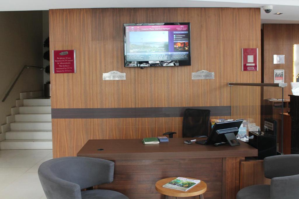Crowne Plaza Istanbul Harbiye - image 2