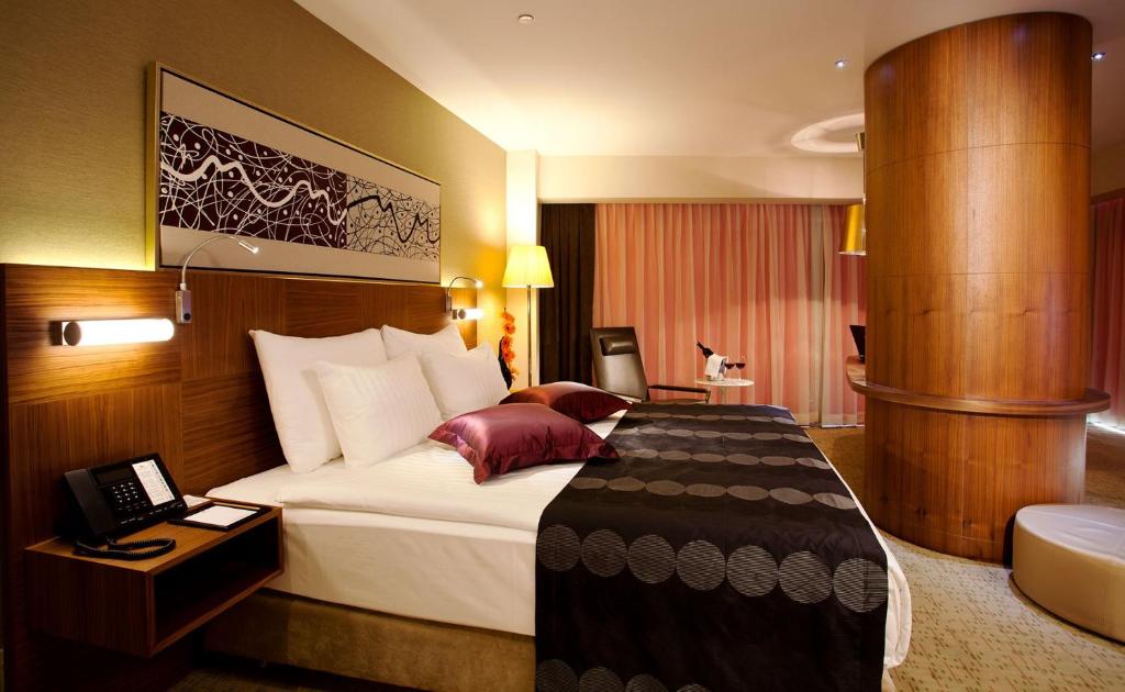 Crowne Plaza Istanbul Harbiye - image 7