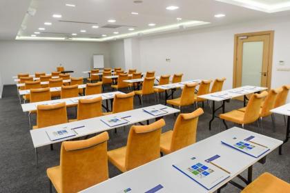 Holiday Inn Express Istanbul-Altunizade - image 13