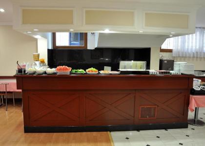 Grand Reis Hotel - image 12