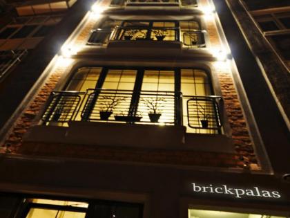 Brickpalas - image 1