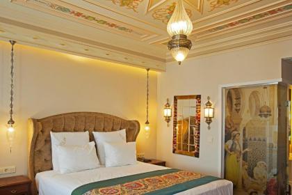 Azade Premier Hotel - image 1