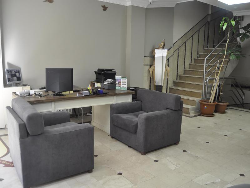 Net House Hotel - image 4