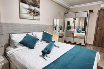 Overland Residence - image 16