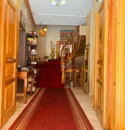 Old City Family Hotel 