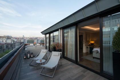 10 Karakoy Istanbul - image 11