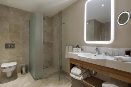 DoubleTree By Hilton Hotel Istanbul - Tuzla - image 16