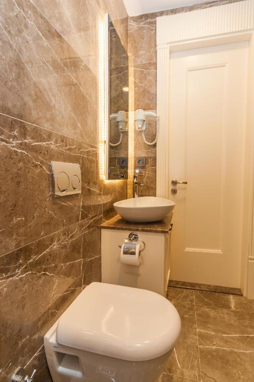 Park Grazza Hotel - image 7