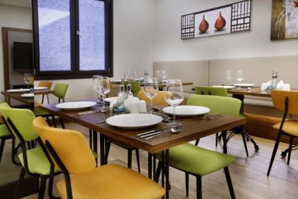 The White Orient Hotel - image 5