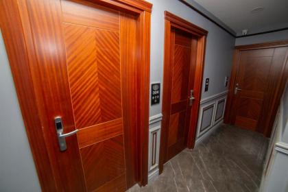 HHK Hotel Downtown - image 9